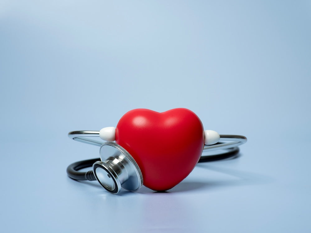 ApoB ist ein Protein, das mit LDL-Cholesterinpartikeln verbunden ist und ein wichtiger Marker für kardiovaskuläre Gesundheit.